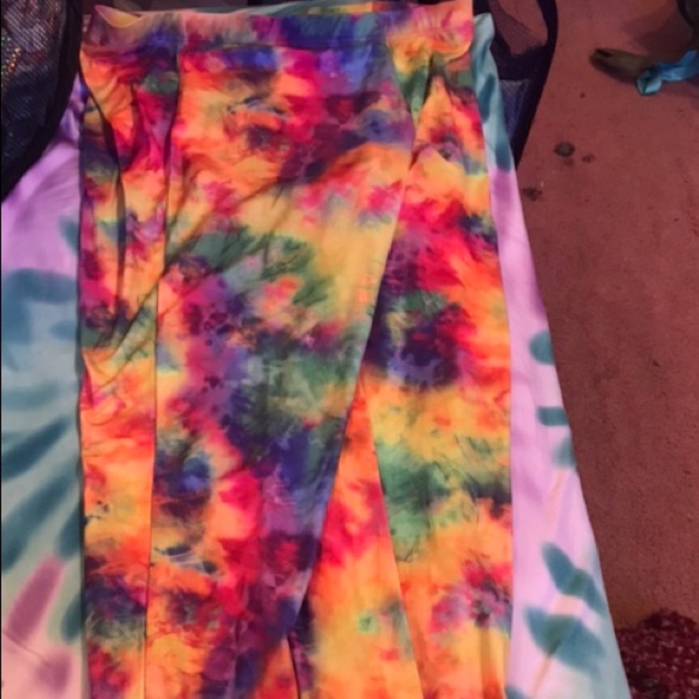 Rainbow tie dye leggings